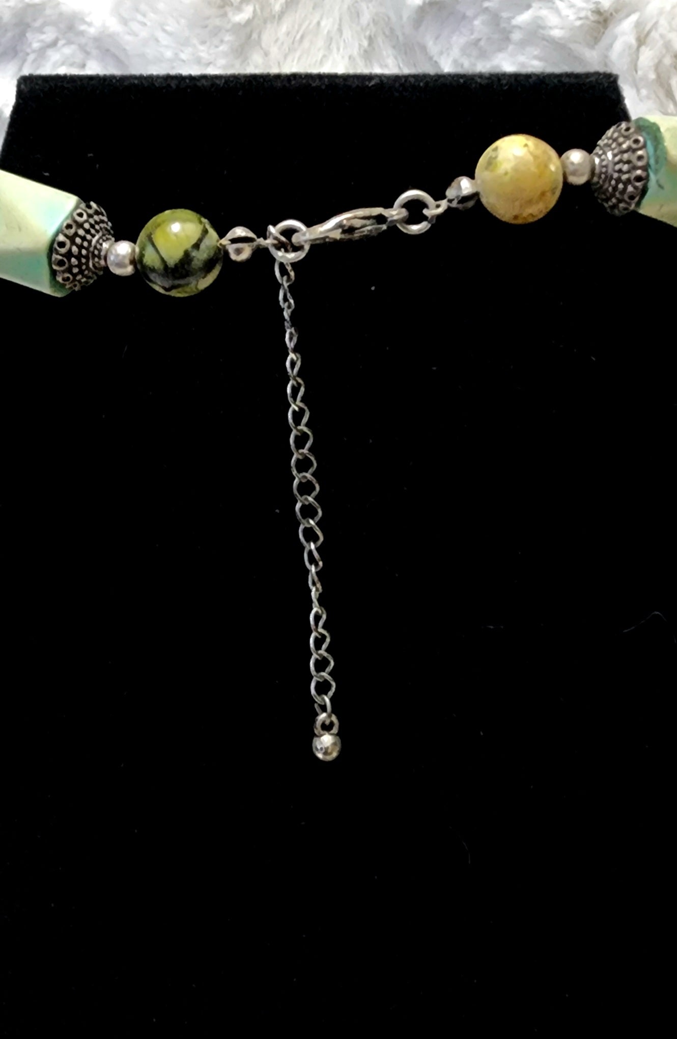 Vintage Marbled Stone and Lucite Bead Green & Blue Tones Necklace