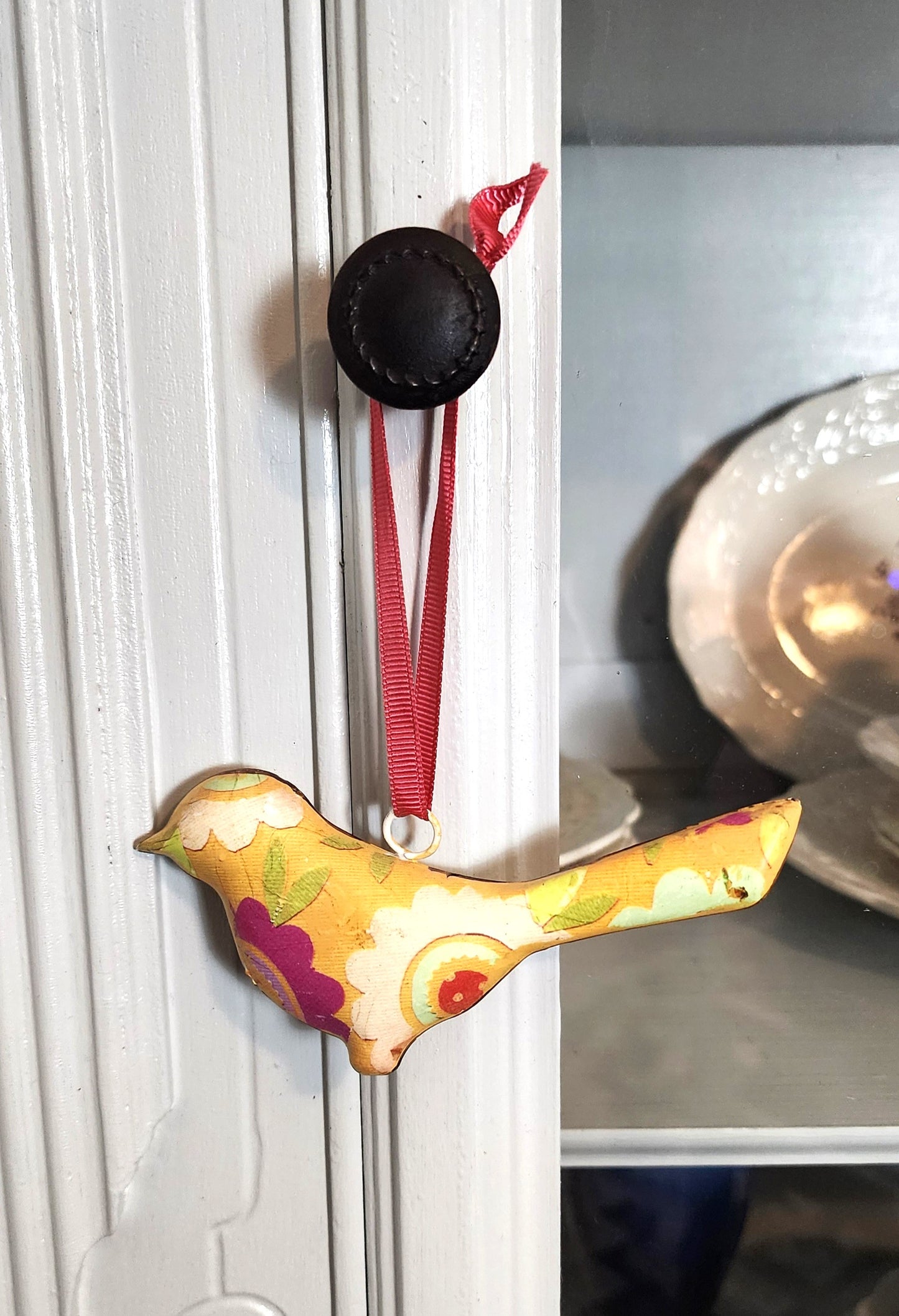 Vintage Retro Metal Bird Ornament