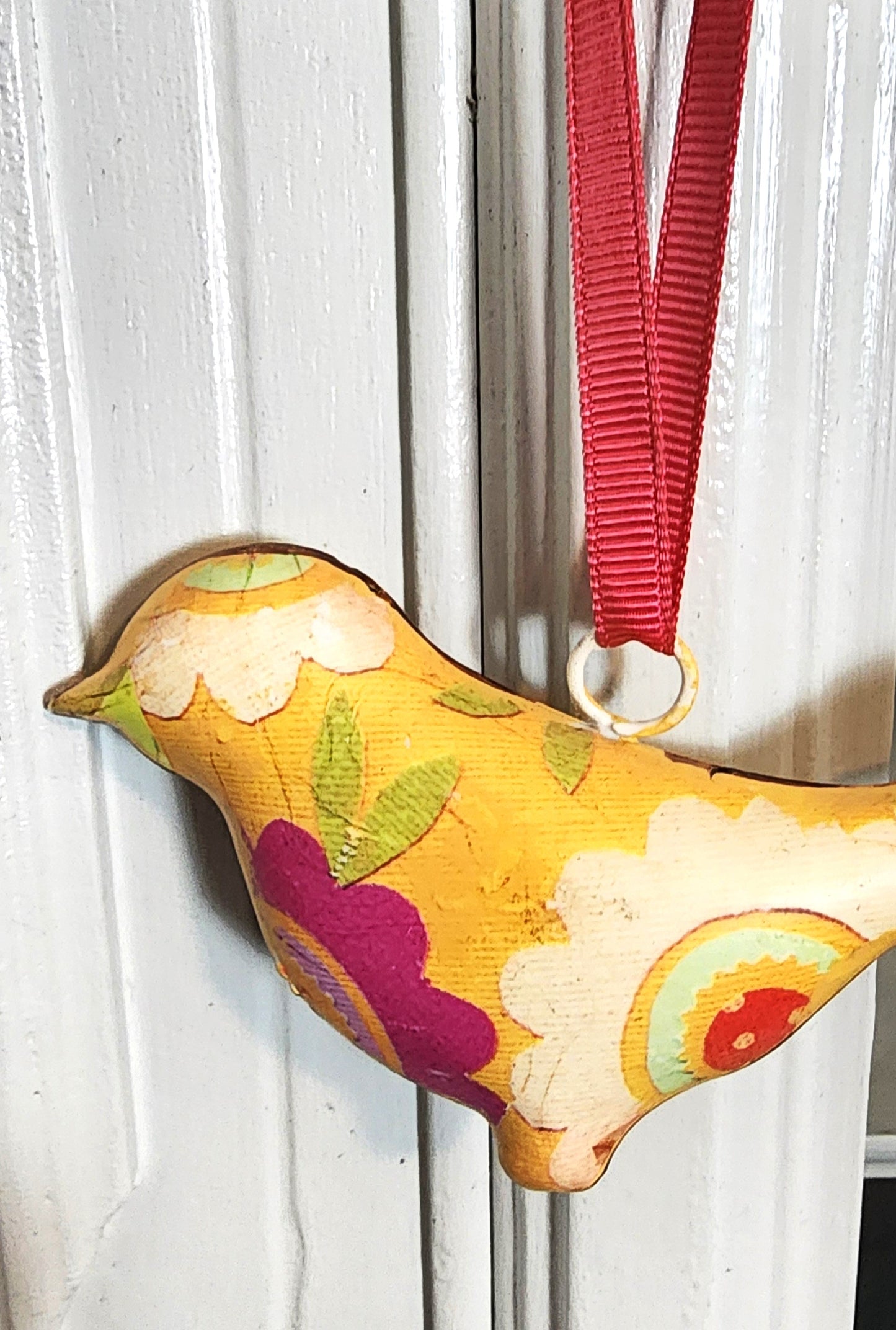 Vintage Retro Metal Bird Ornament