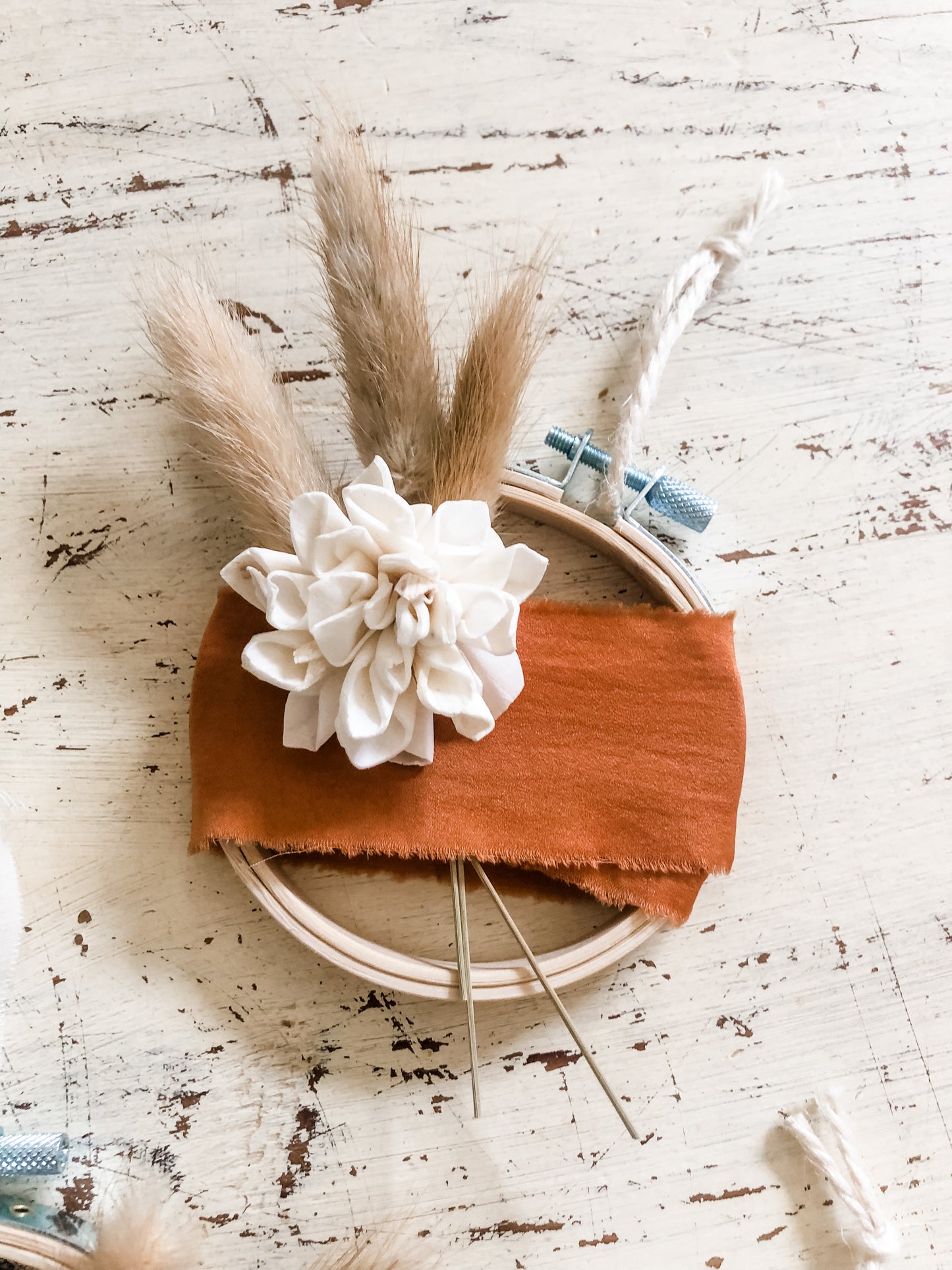 Cream Flowered Wheat Decor with Burnt Orange & Wheat Accents