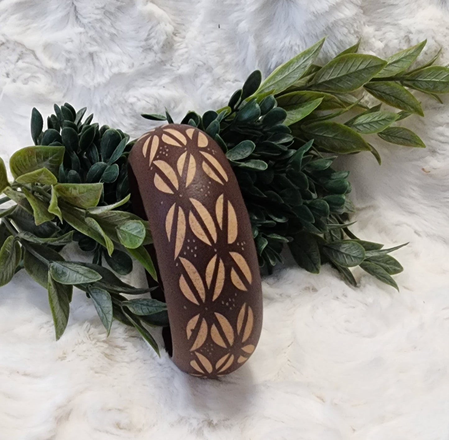 Vintage Brown Wooden Chunky Bangle Bracelet with Carved Leaf Design