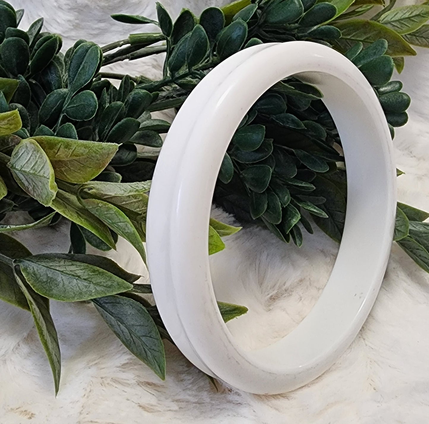 Vintage White Lucite Bangle Bracelet